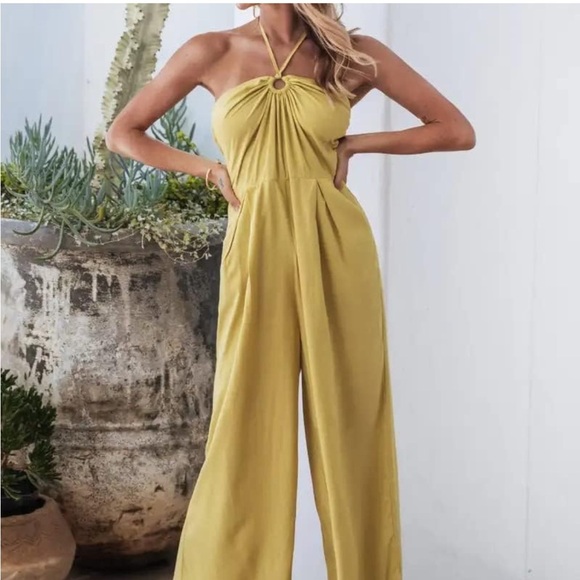 CUPSHE halter jumpsuit with pockets color, yellow size large - Picture 8 of 8